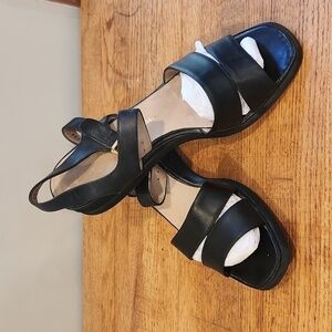 Salvatore Ferragamo Boutique black leather sandals